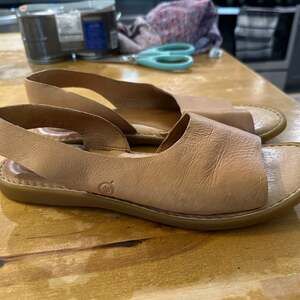 Børn Women's Inlet Nude Leather Slingback Sandal 11M